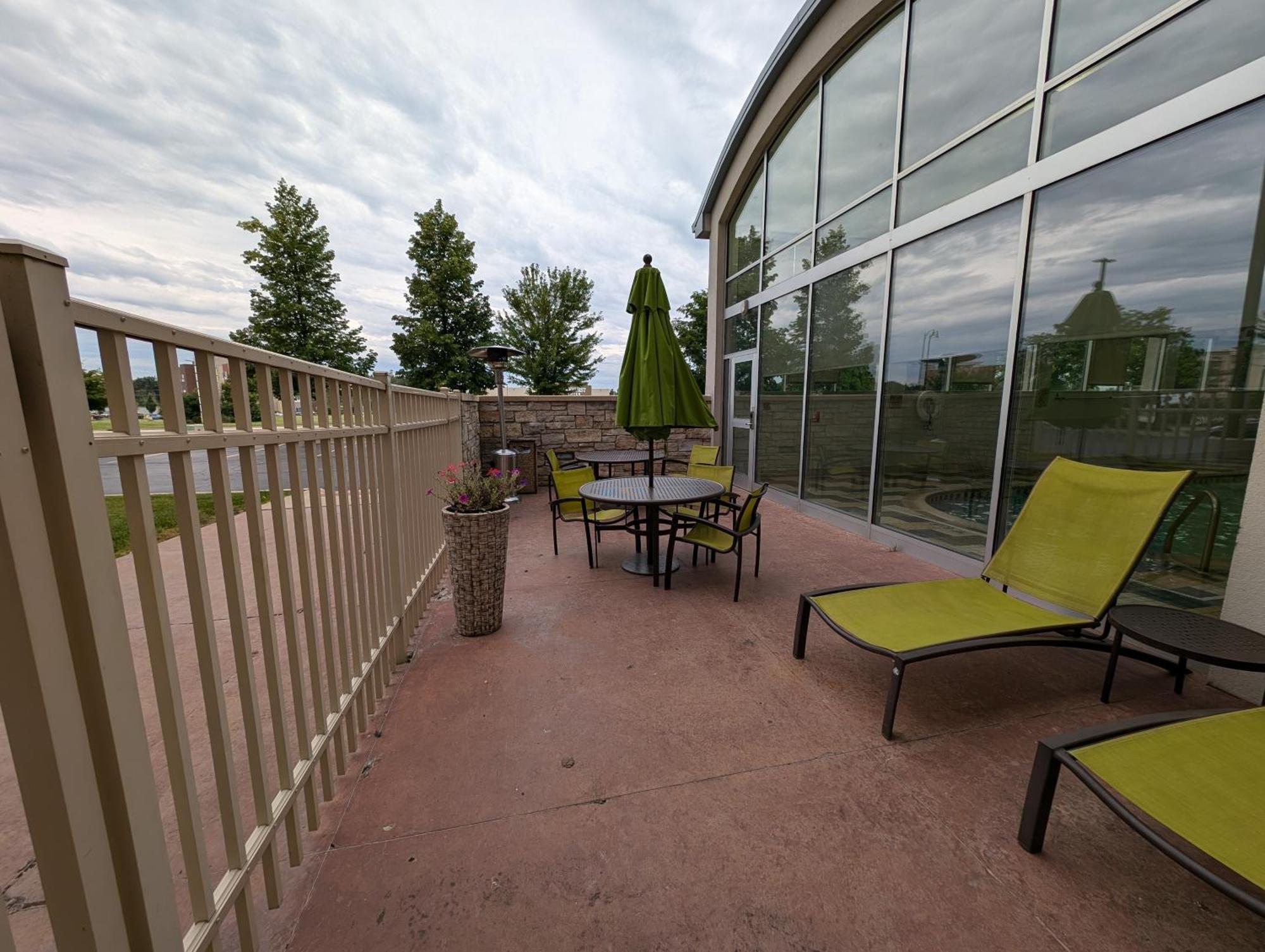 Springhill Suites By Marriott Chicago Waukegan/Gurnee Экстерьер фото