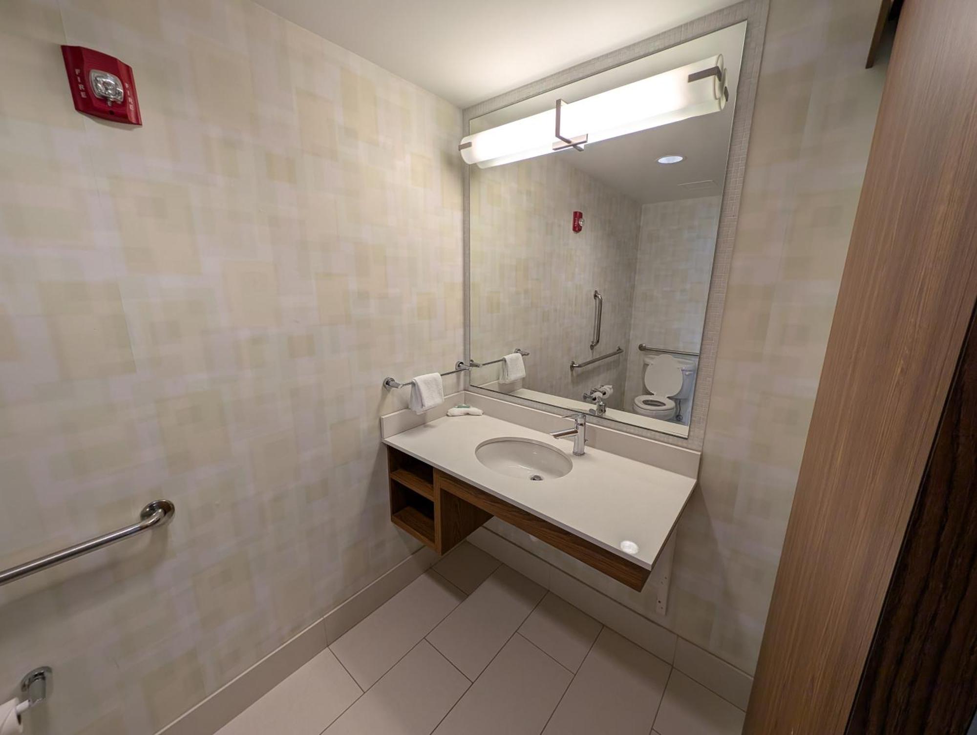 Springhill Suites By Marriott Chicago Waukegan/Gurnee Экстерьер фото