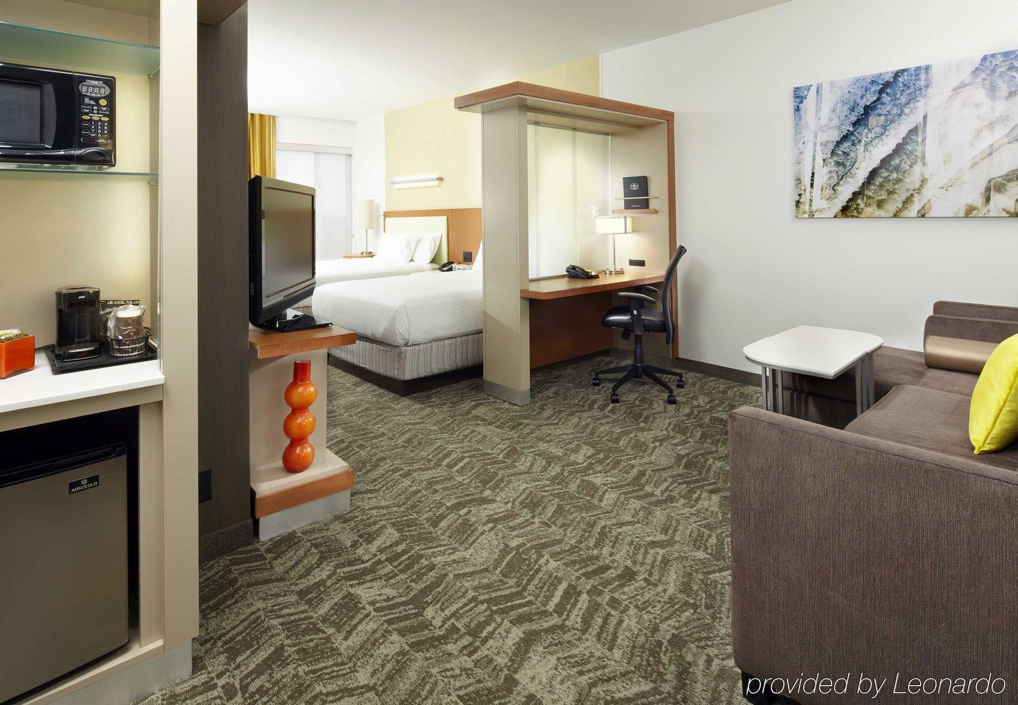 Springhill Suites By Marriott Chicago Waukegan/Gurnee Экстерьер фото