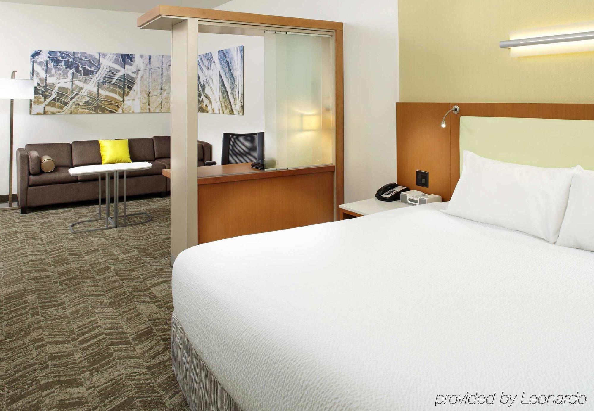 Springhill Suites By Marriott Chicago Waukegan/Gurnee Экстерьер фото