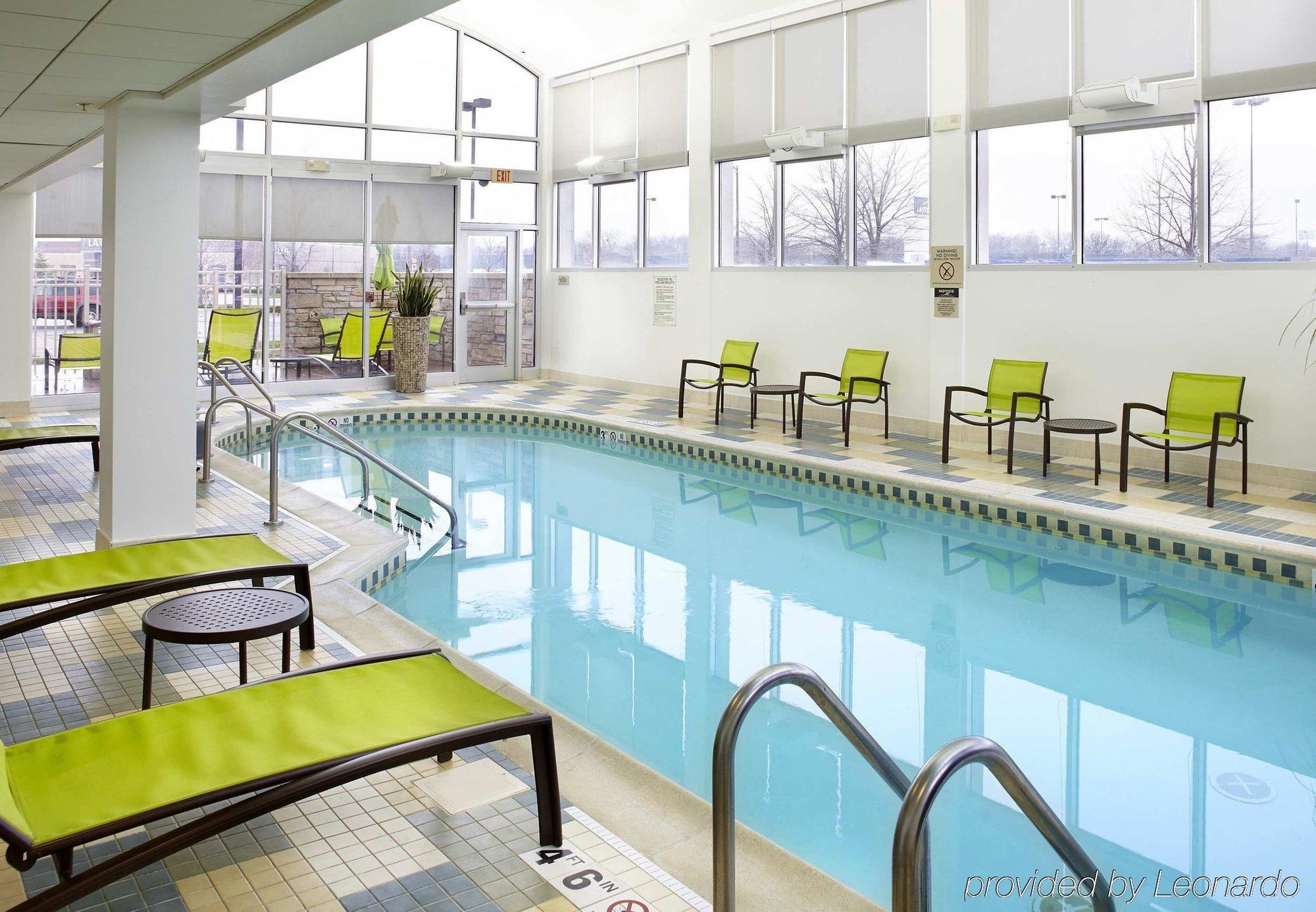 Springhill Suites By Marriott Chicago Waukegan/Gurnee Экстерьер фото